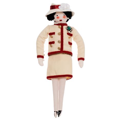 chanel muñeca
